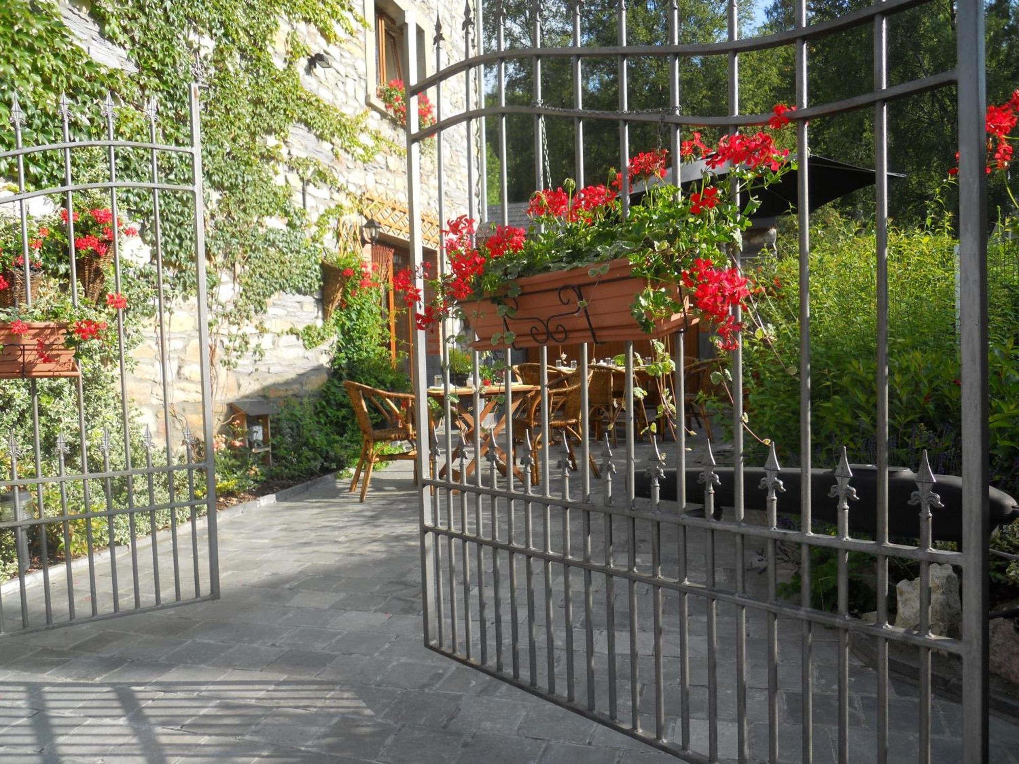 B&B Nord Sud Salmchâteau Zewnętrze zdjęcie